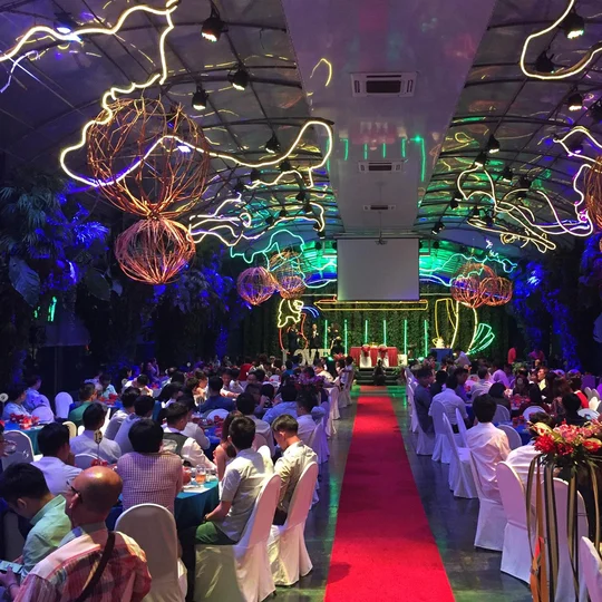 forrest orchidville dining